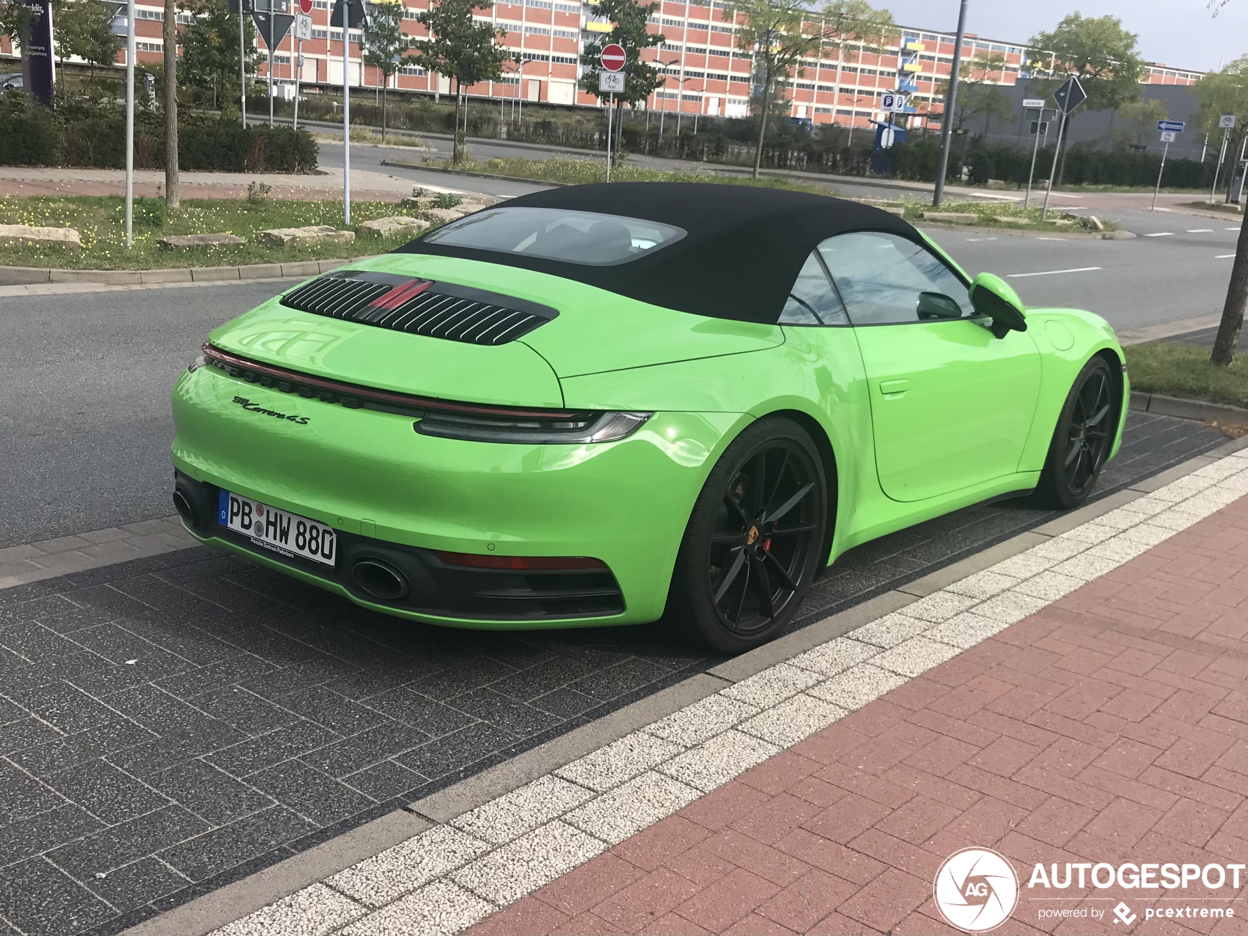 Porsche 992 Carrera 4S Cabriolet