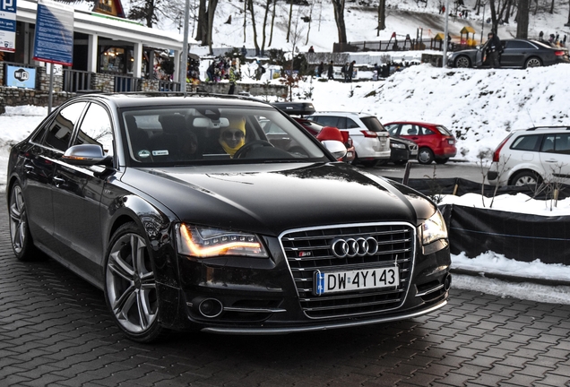 Audi S8 D4