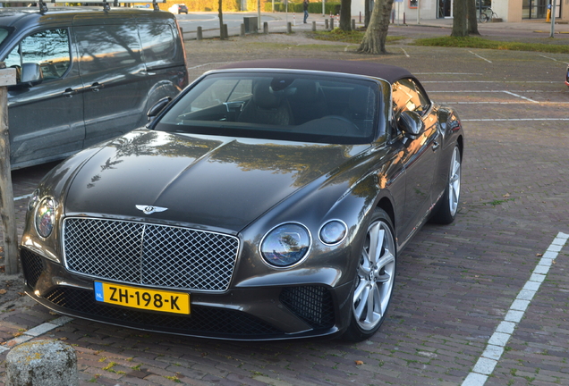 Bentley Continental GTC 2019