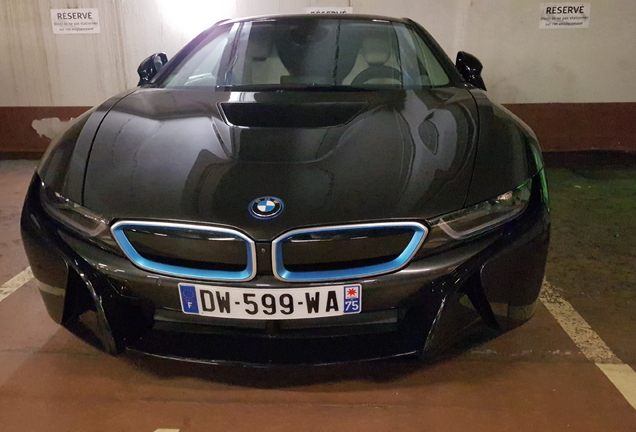 BMW i8