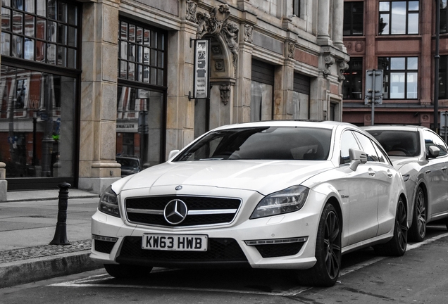 Mercedes-Benz CLS 63 AMG X218 Shooting Brake