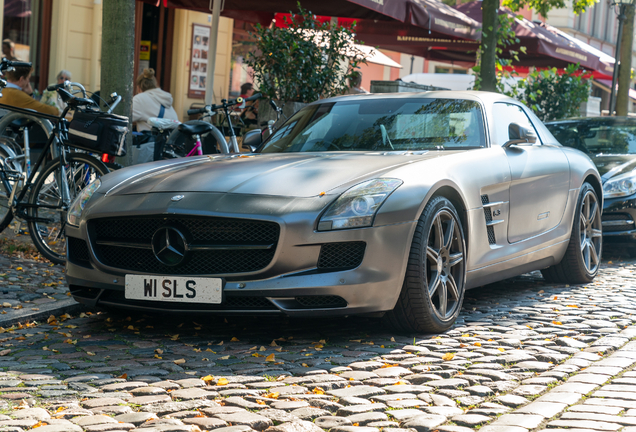 Mercedes-Benz SLS AMG