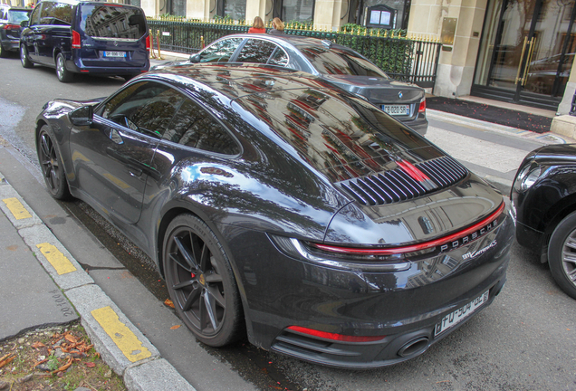 Porsche 992 Carrera 4S