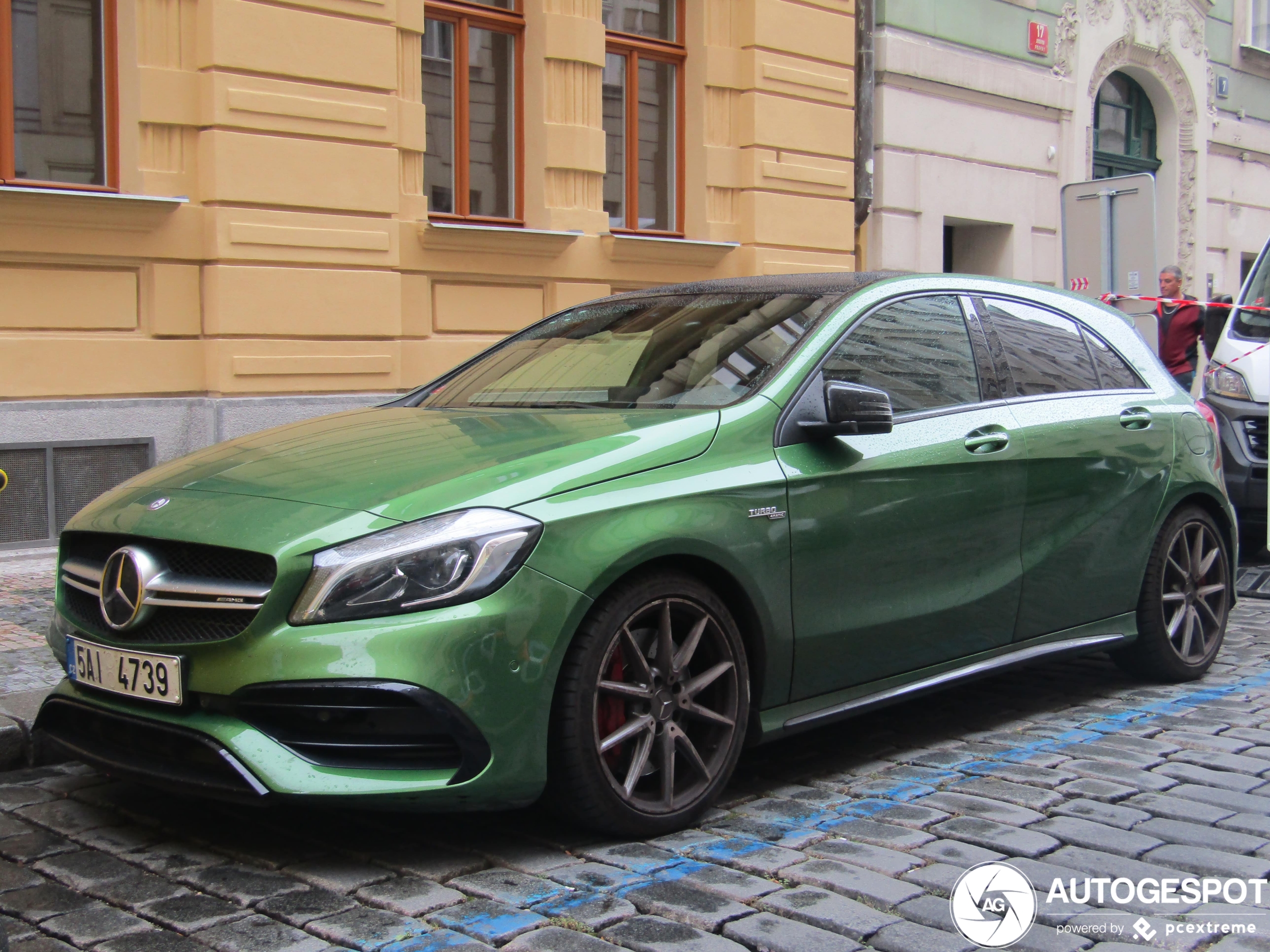 Mercedes-AMG A 45 W176 2015