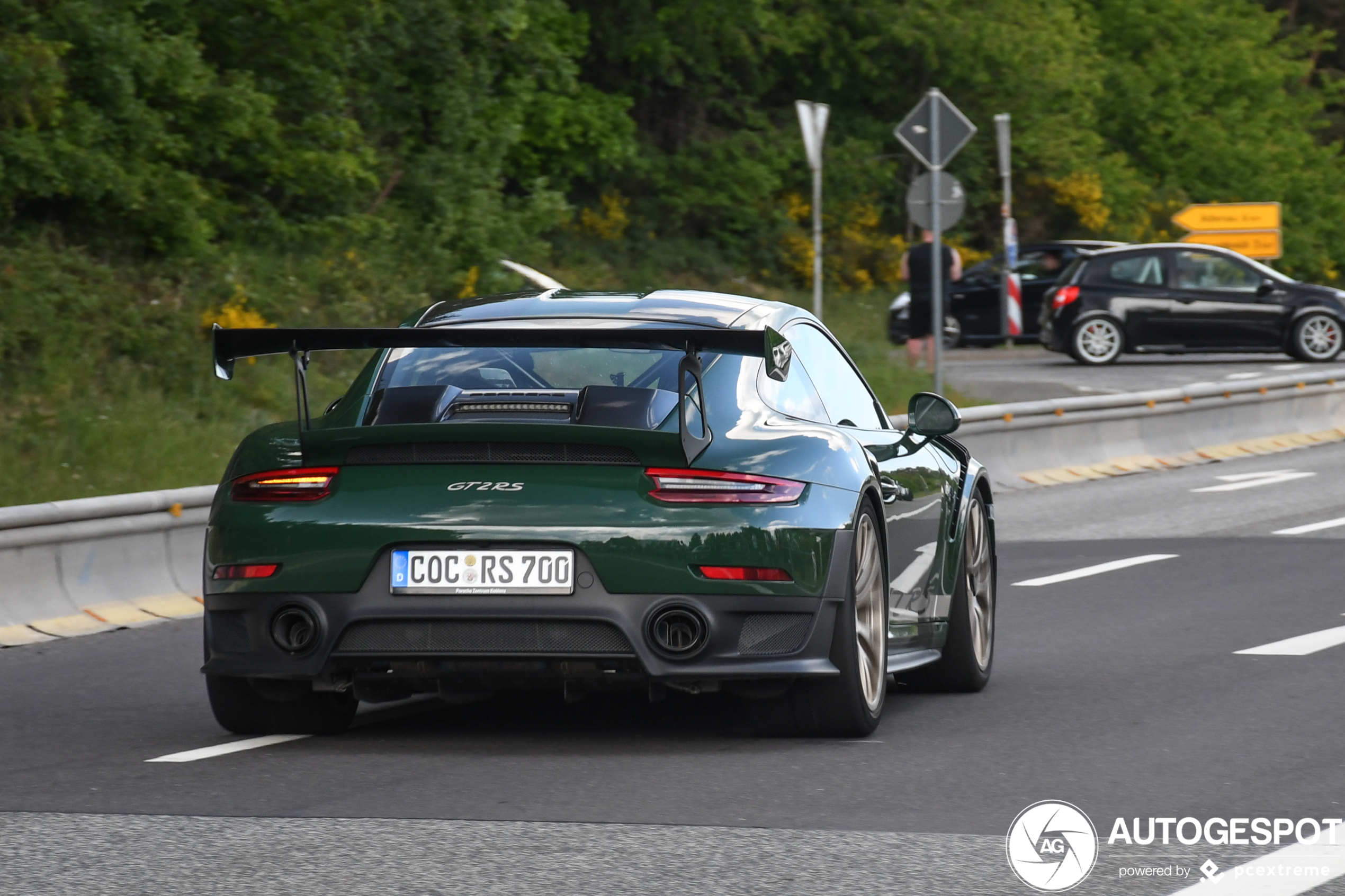 Porsche 991 GT2 RS Weissach Package