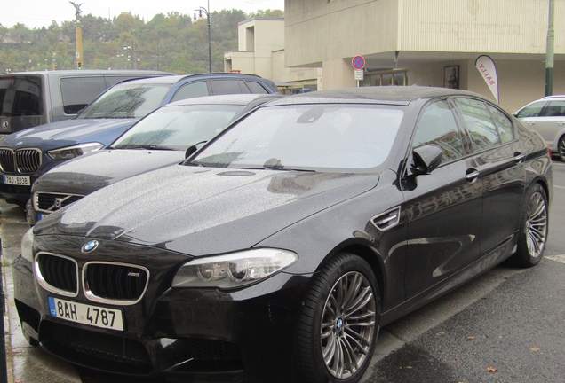 BMW M5 F10 2011