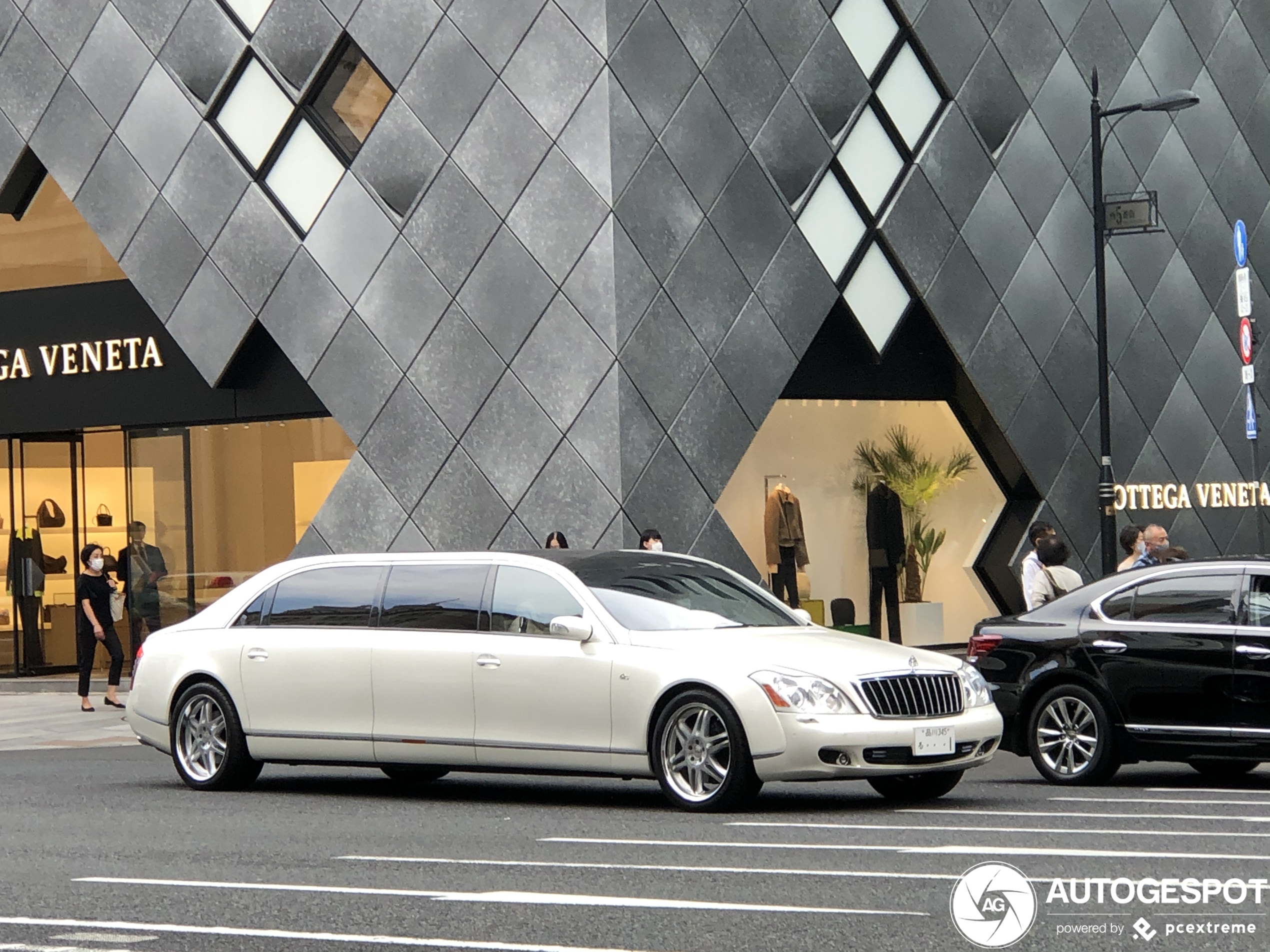 Maybach 62 Stretch Limo