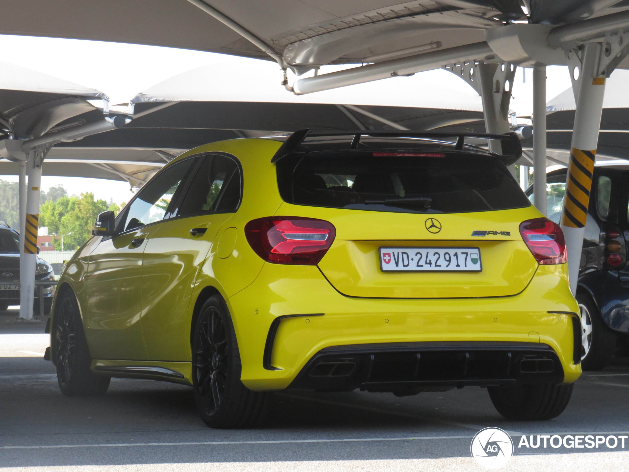 Mercedes-AMG A 45 W176 2015