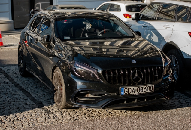 Mercedes-AMG A 45 W176 2015