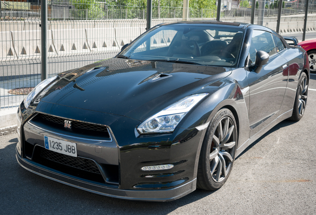 Nissan GT-R 2014