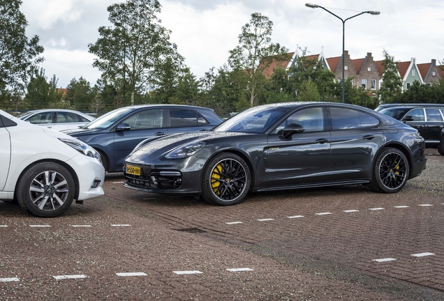 Porsche 971 Panamera Turbo S E-Hybrid