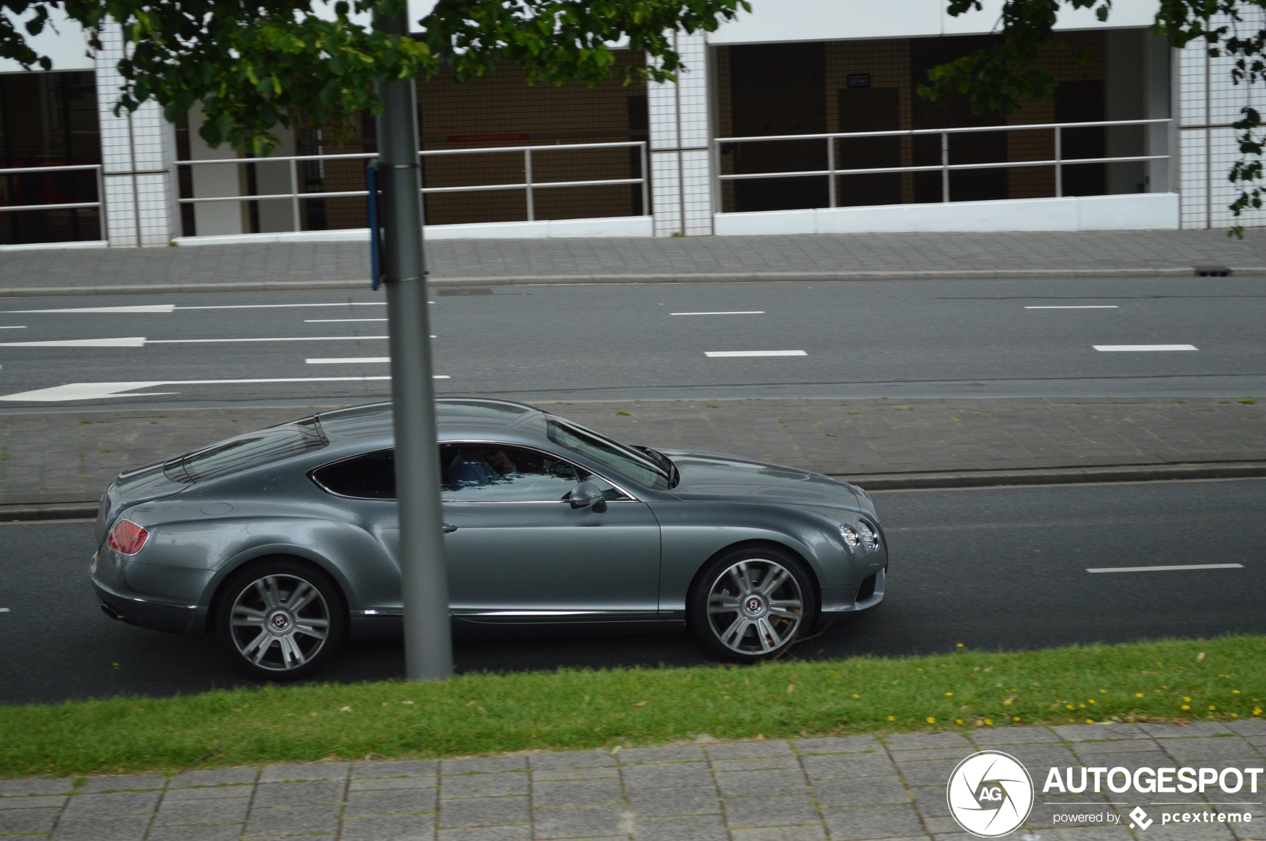 Bentley Continental GT V8