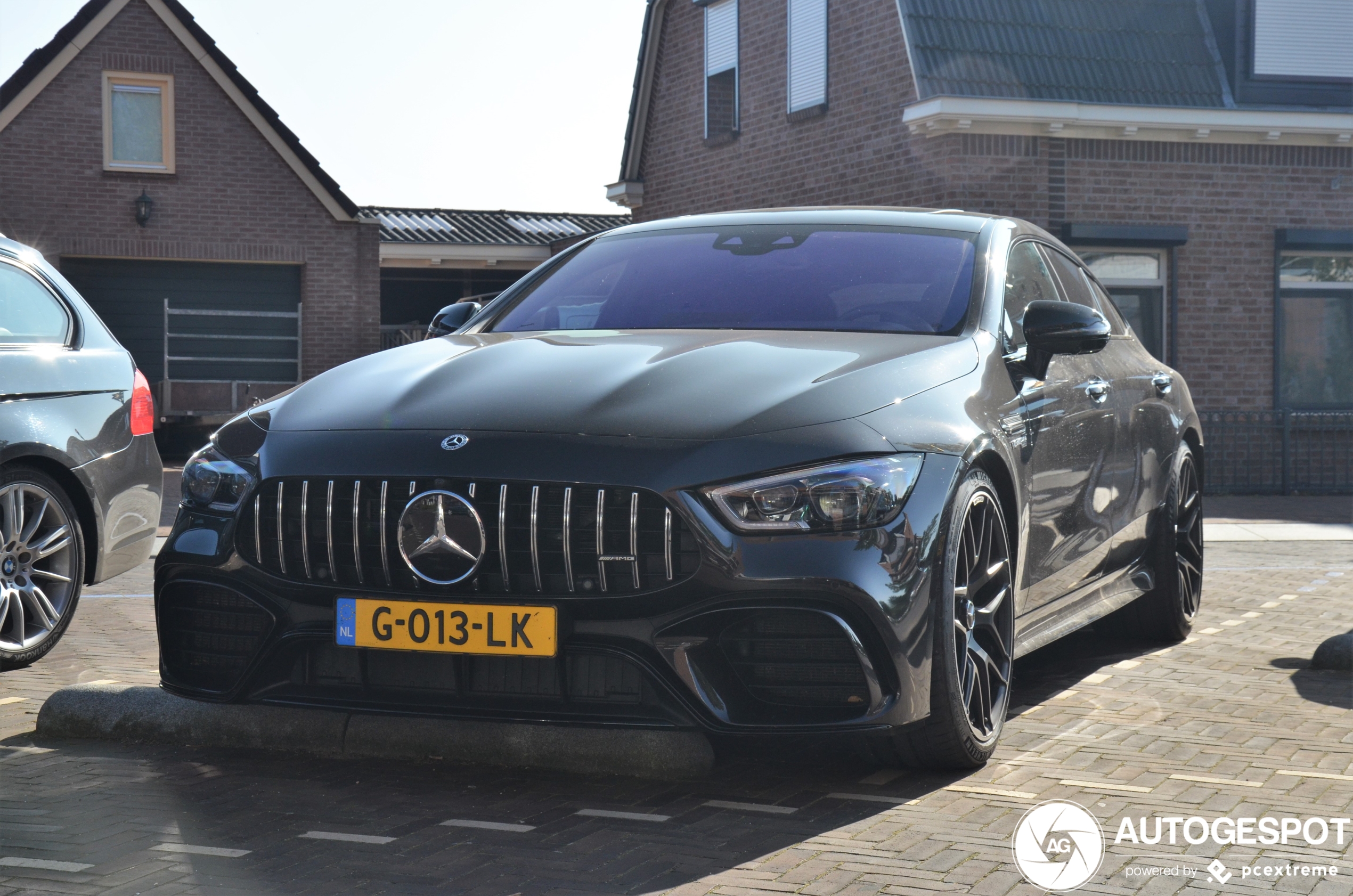 Mercedes-AMG GT 63 S X290