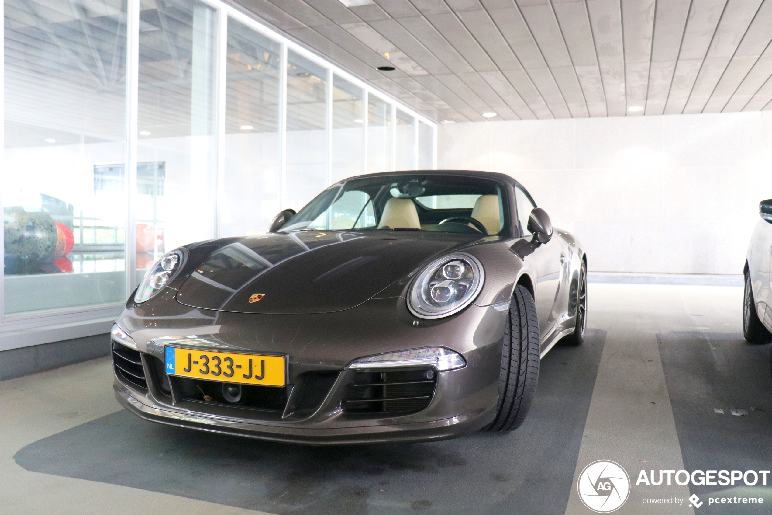 Porsche 991 Carrera 4 GTS Cabriolet MkI