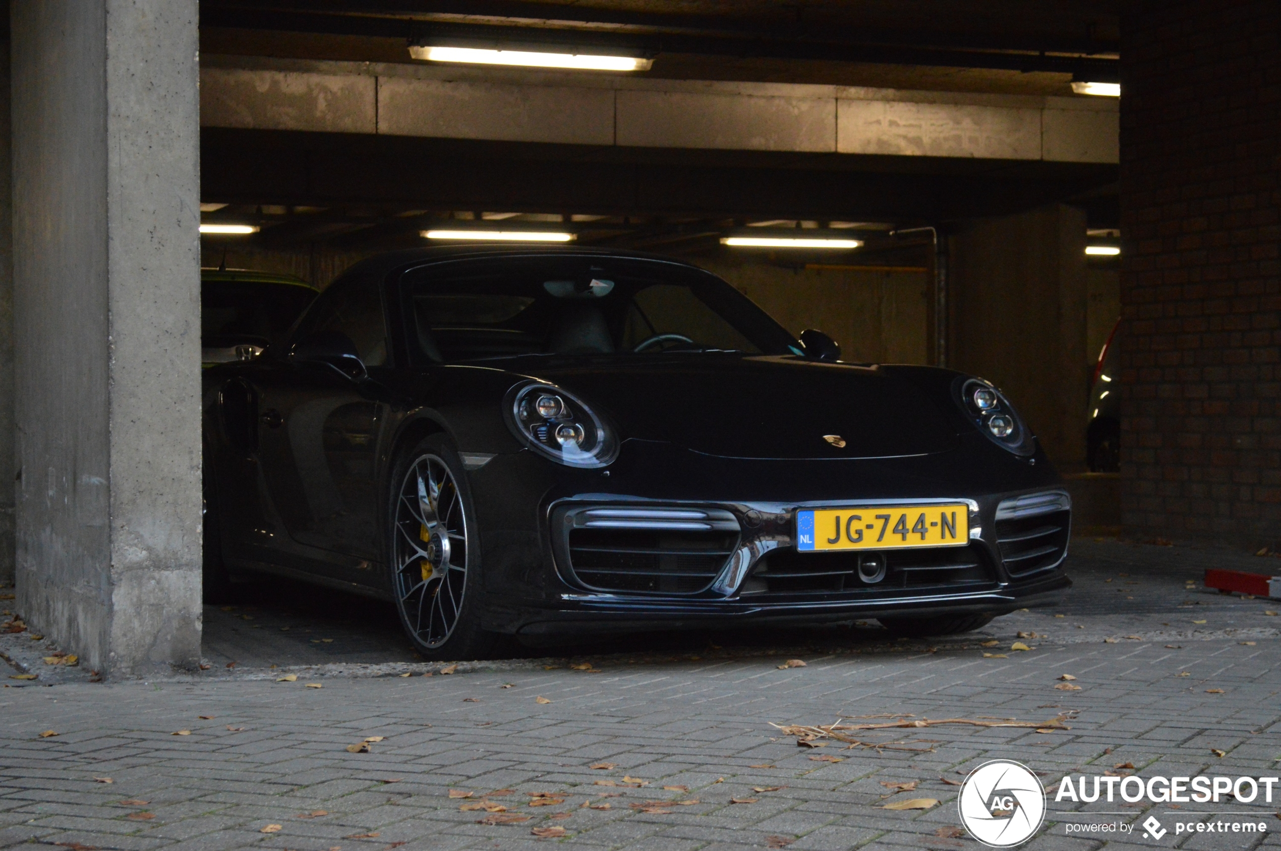 Porsche 991 Turbo S Cabriolet MkII