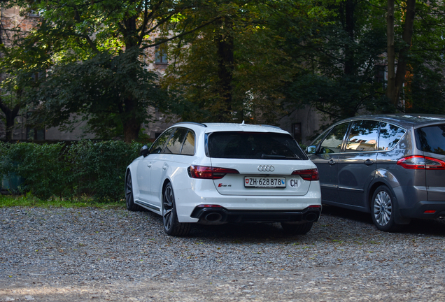 Audi RS4 Avant B9