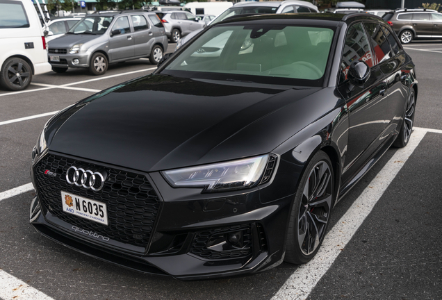 Audi RS4 Avant B9