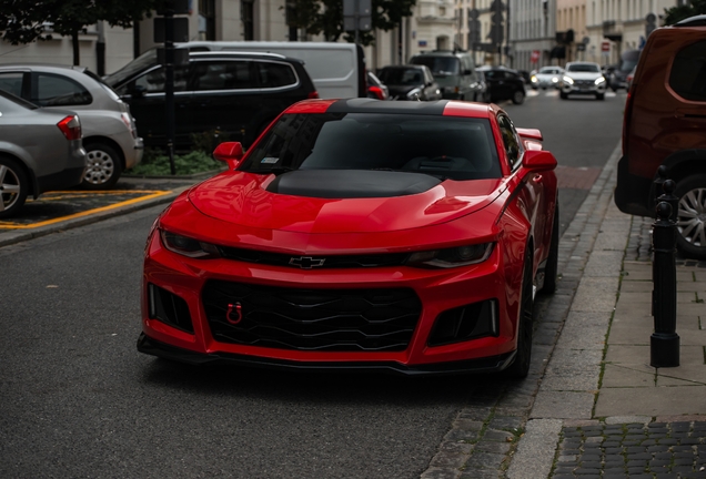 Chevrolet Camaro ZL1 2016