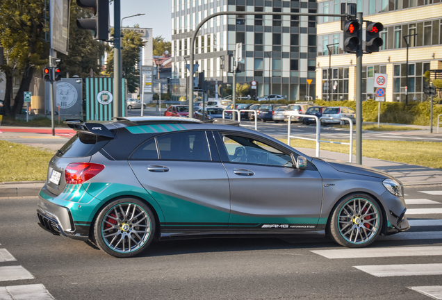 Mercedes-AMG A 45 W176 2015