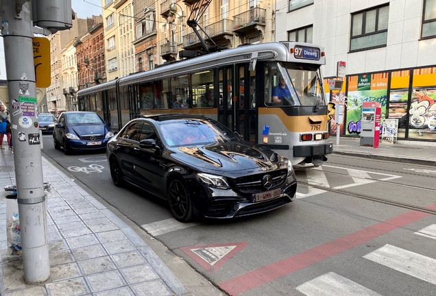 Mercedes-AMG E 63 S W213