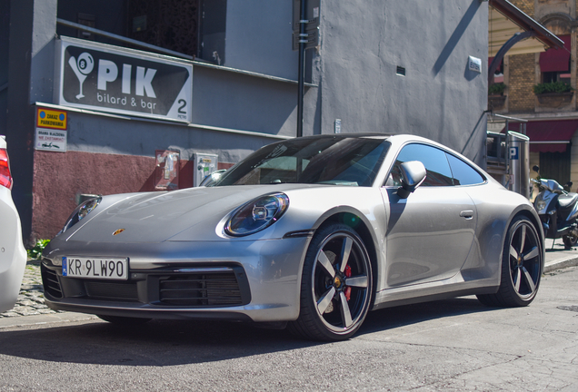 Porsche 992 Carrera 4S