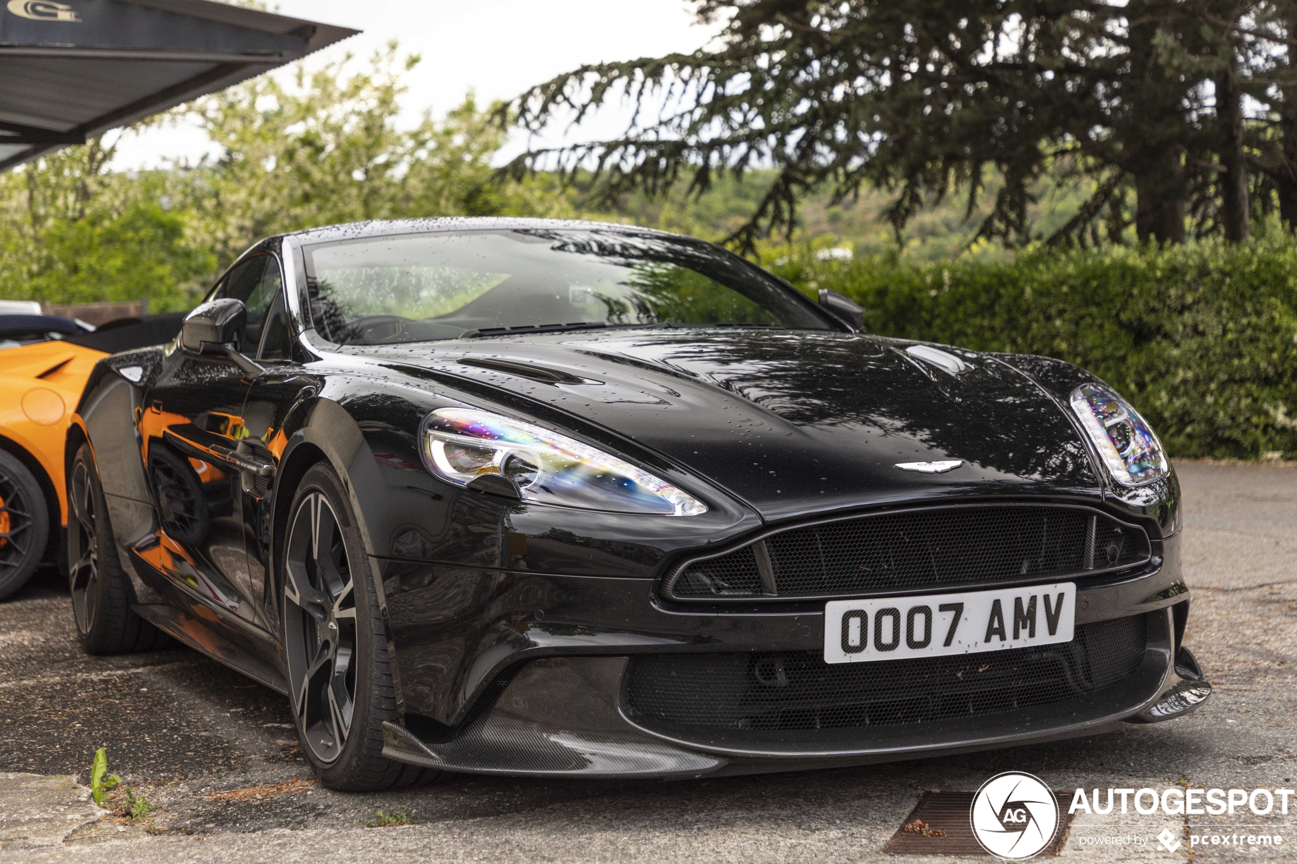 Aston Martin Vanquish S 2017 Ultimate Edition