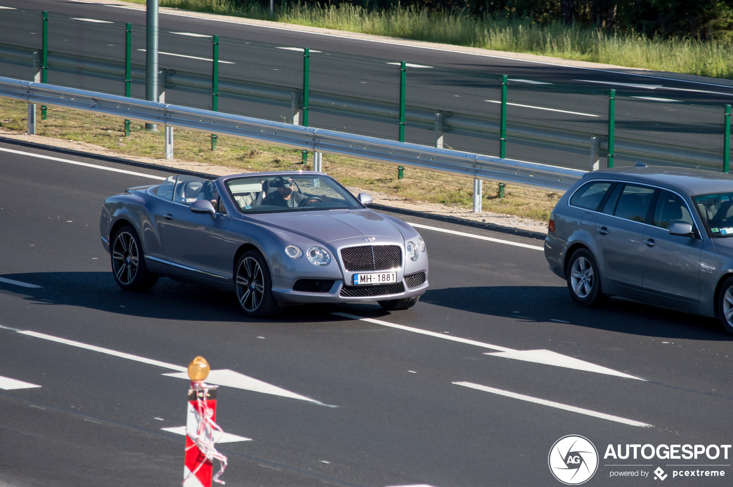 Bentley Continental GTC V8