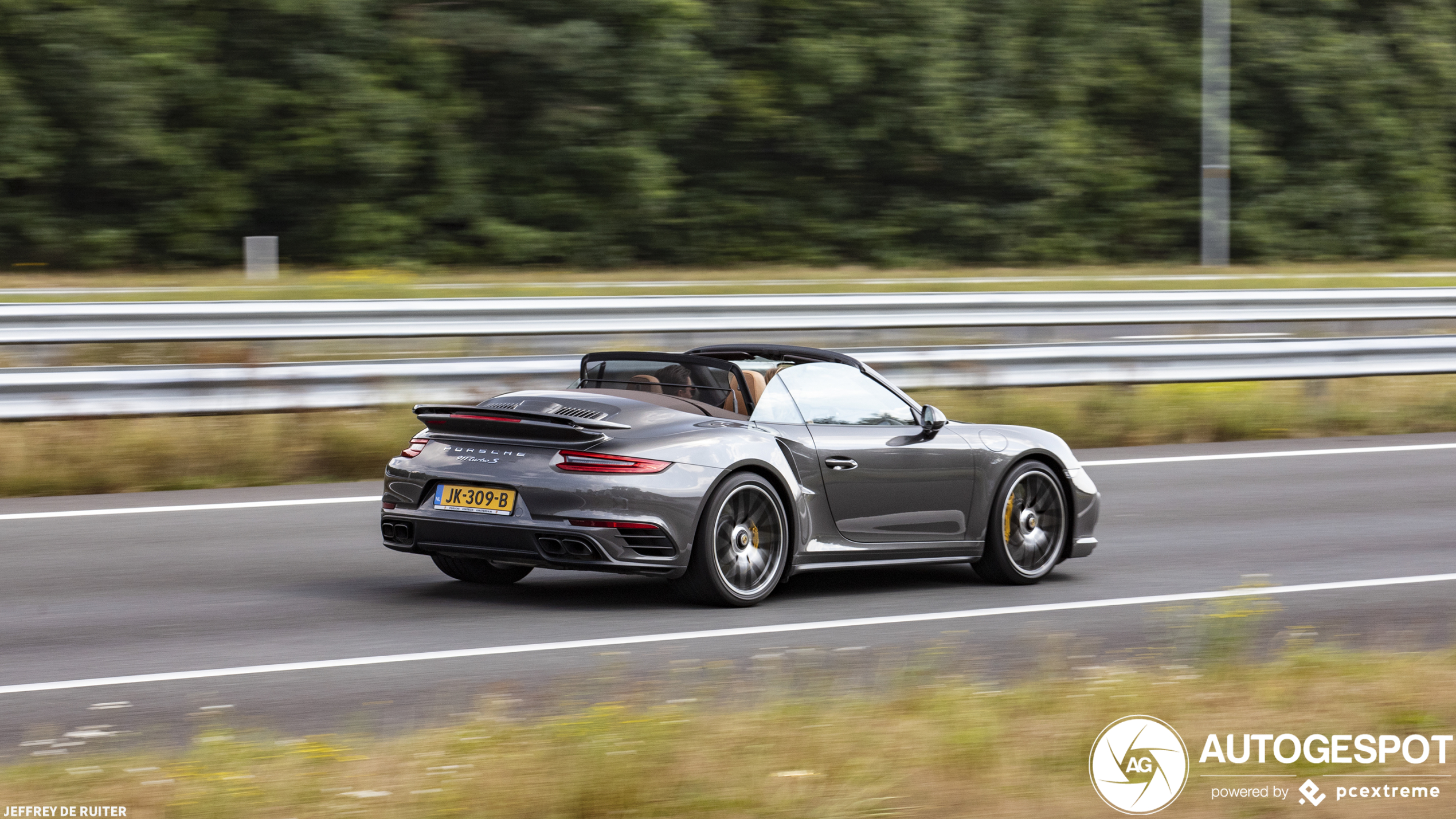 Porsche 991 Turbo S Cabriolet MkII