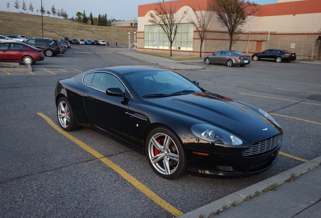 Aston Martin DB9