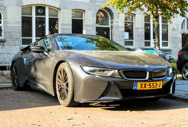 BMW i8 Roadster