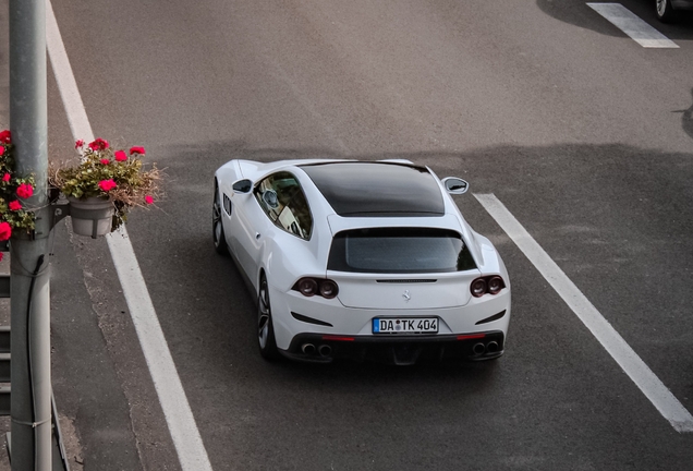 Ferrari GTC4Lusso