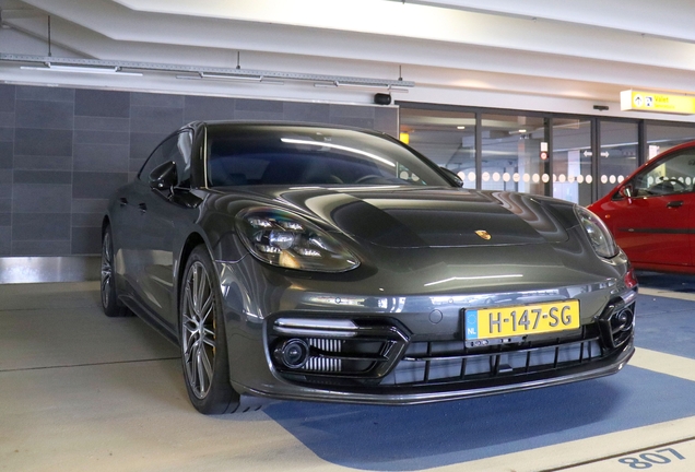 Porsche 971 Panamera Turbo S E-Hybrid Sport Turismo