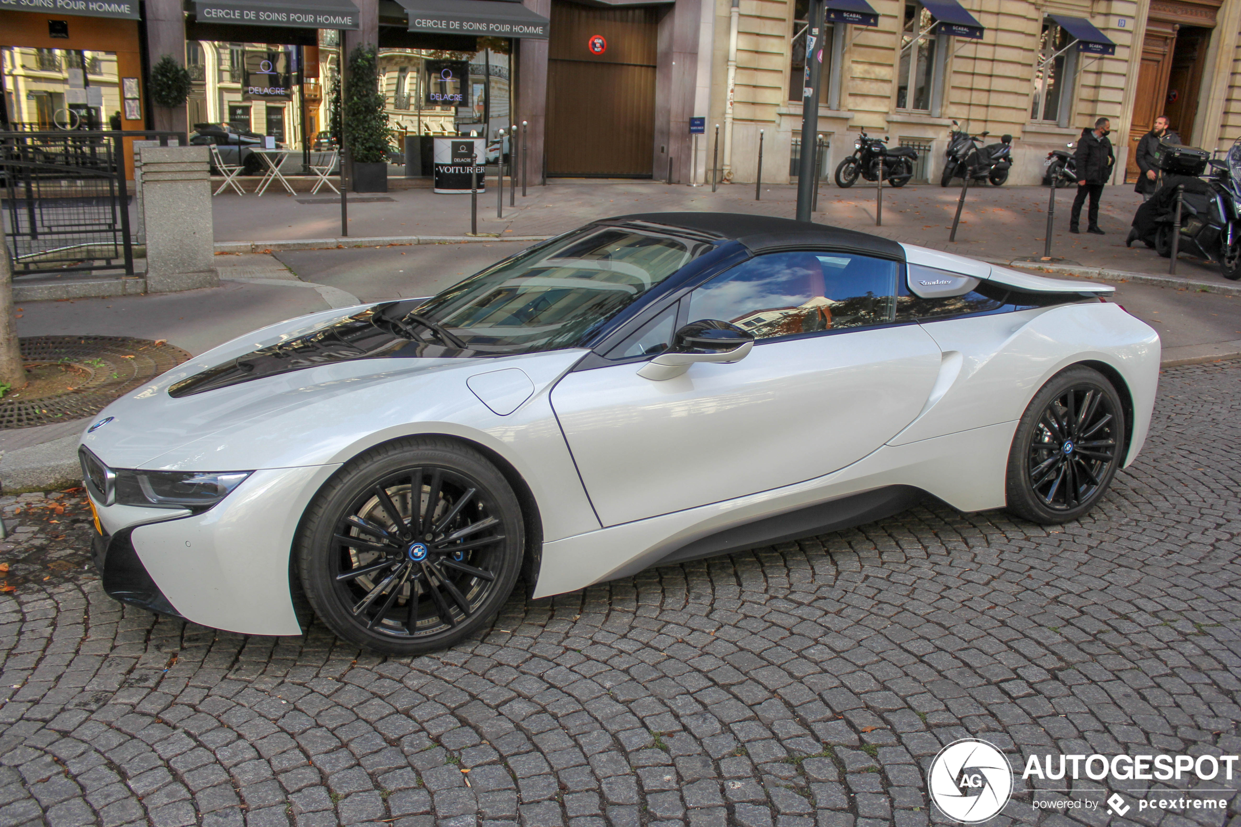 BMW i8 Roadster