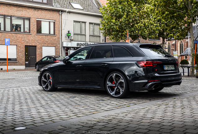 Audi RS4 Avant B9