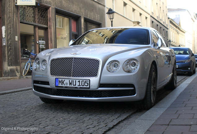 Bentley Flying Spur V8