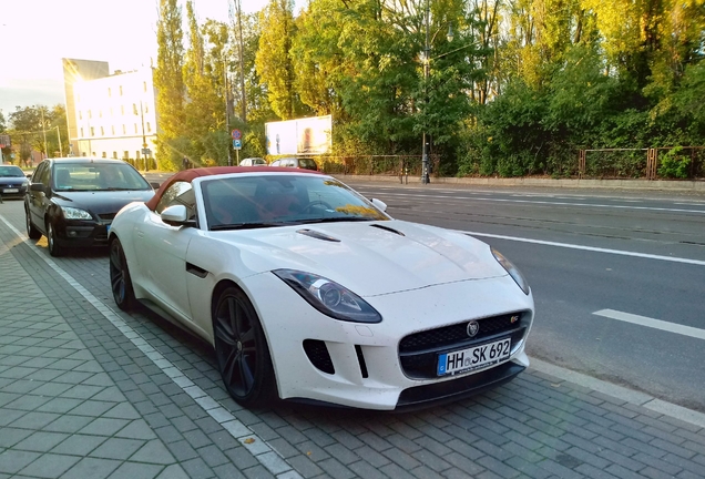 Jaguar F-TYPE S V8 Convertible