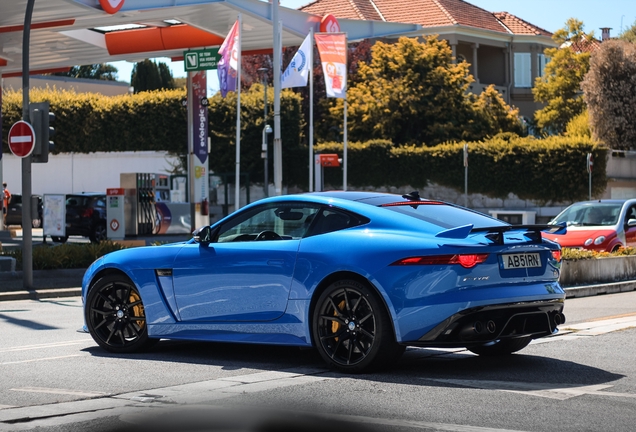 Jaguar F-TYPE SVR Coupé