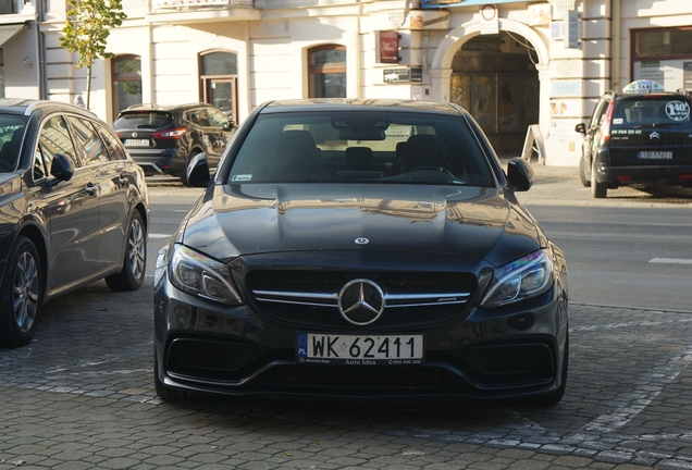 Mercedes-AMG C 63 S W205