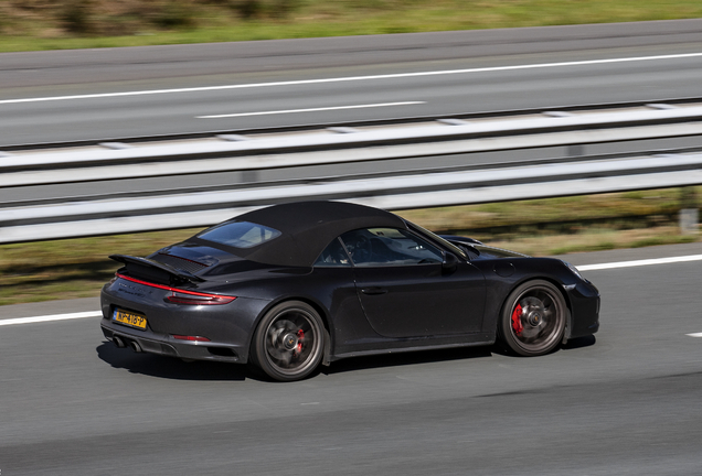 Porsche 991 Carrera 4 GTS Cabriolet MkII