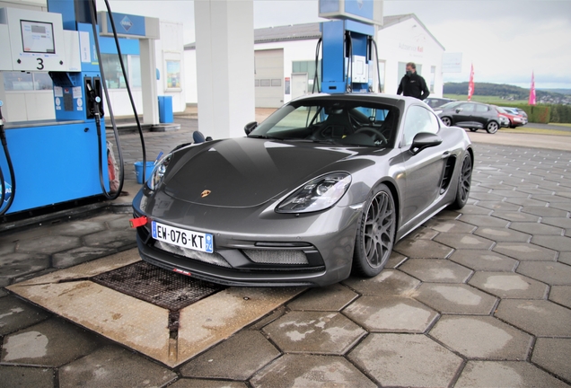 Porsche 718 Cayman GTS