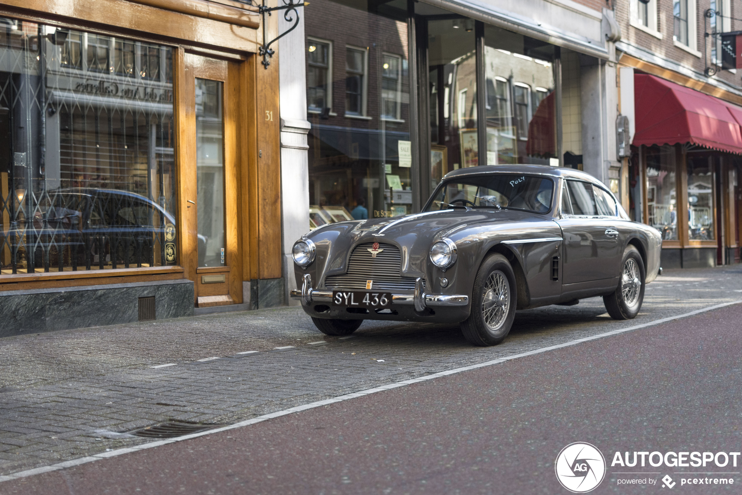 Aston Martin DB2/4 MKII