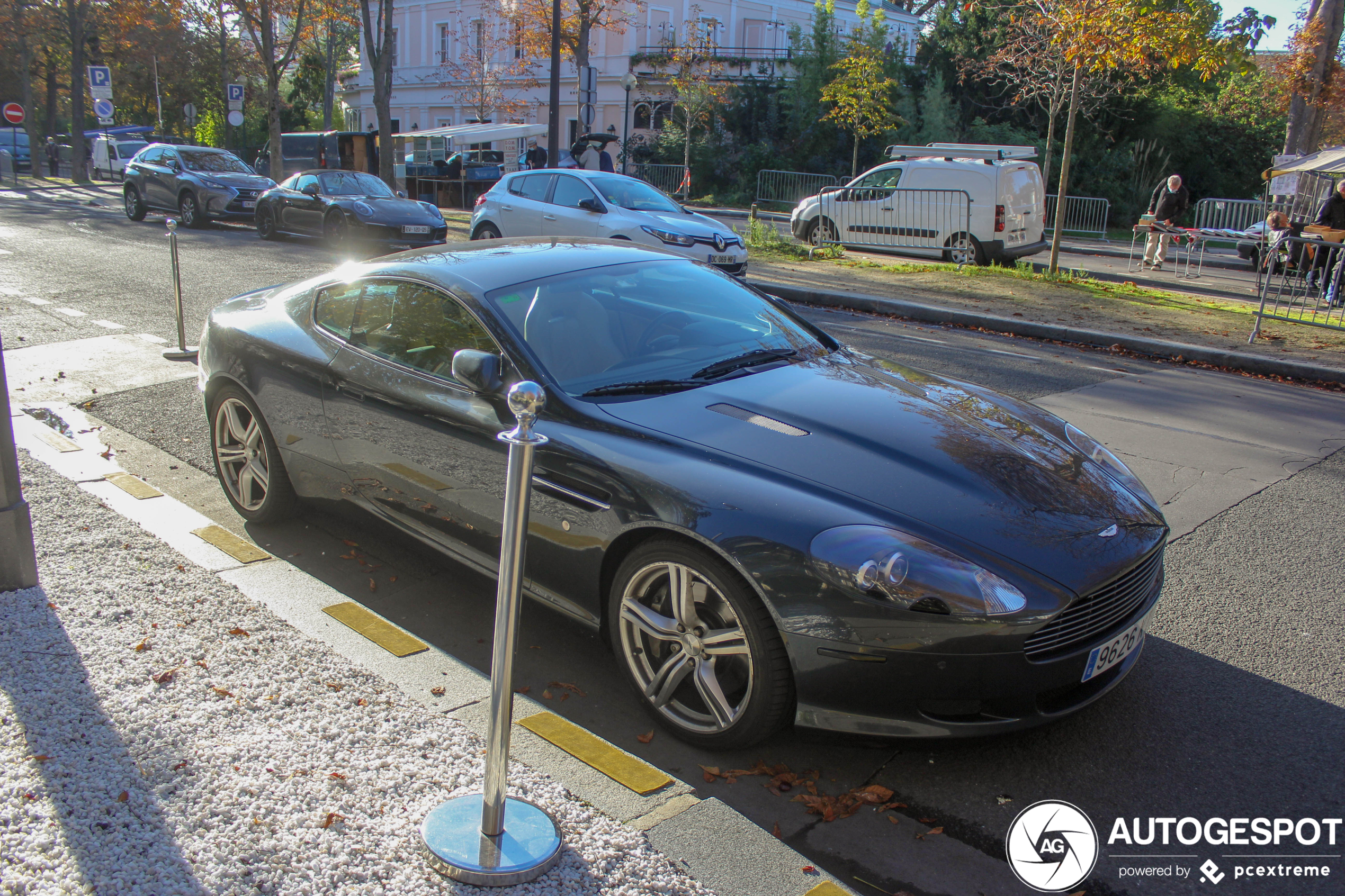 Aston Martin DB9