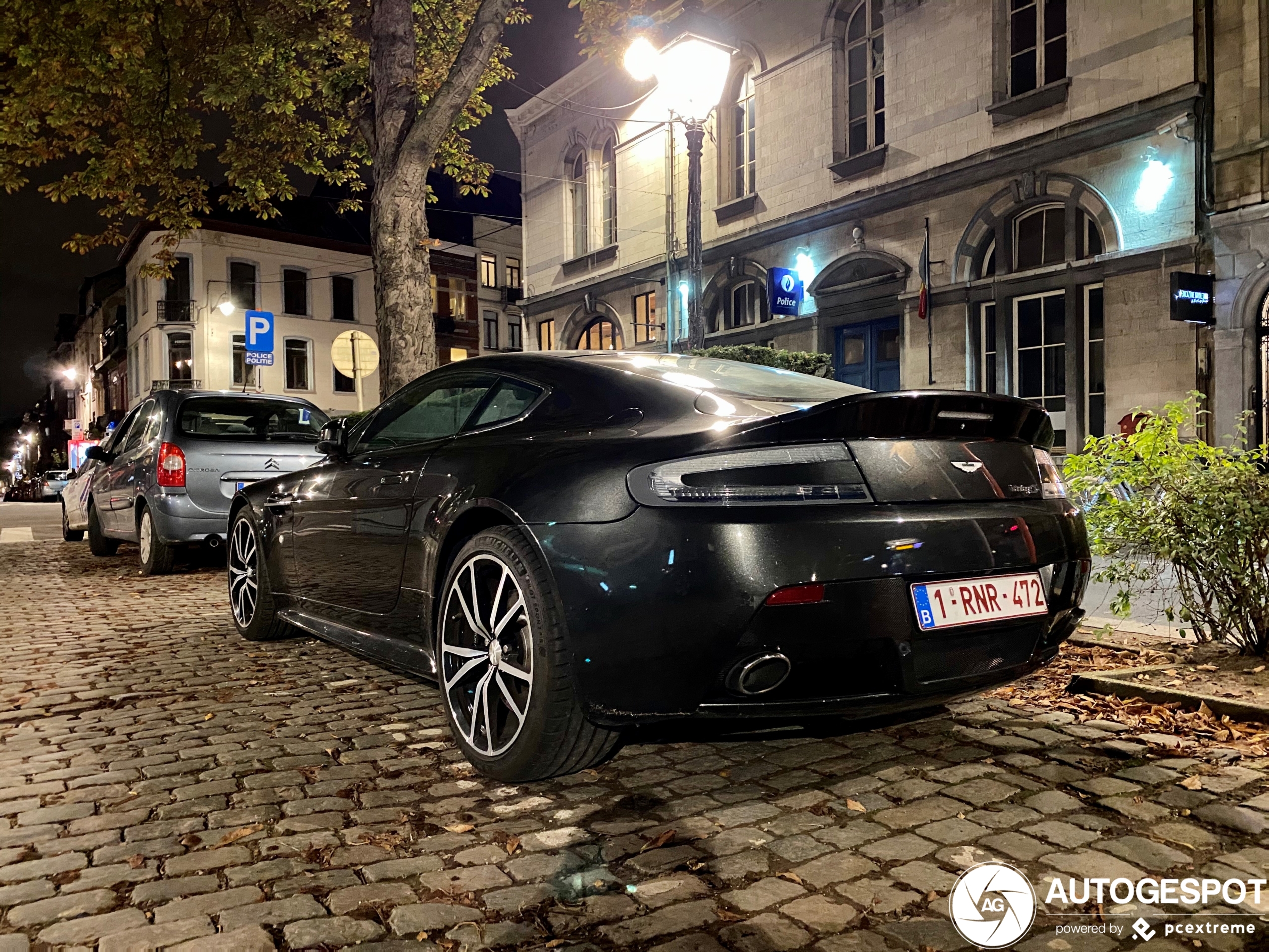 Aston Martin V8 Vantage S