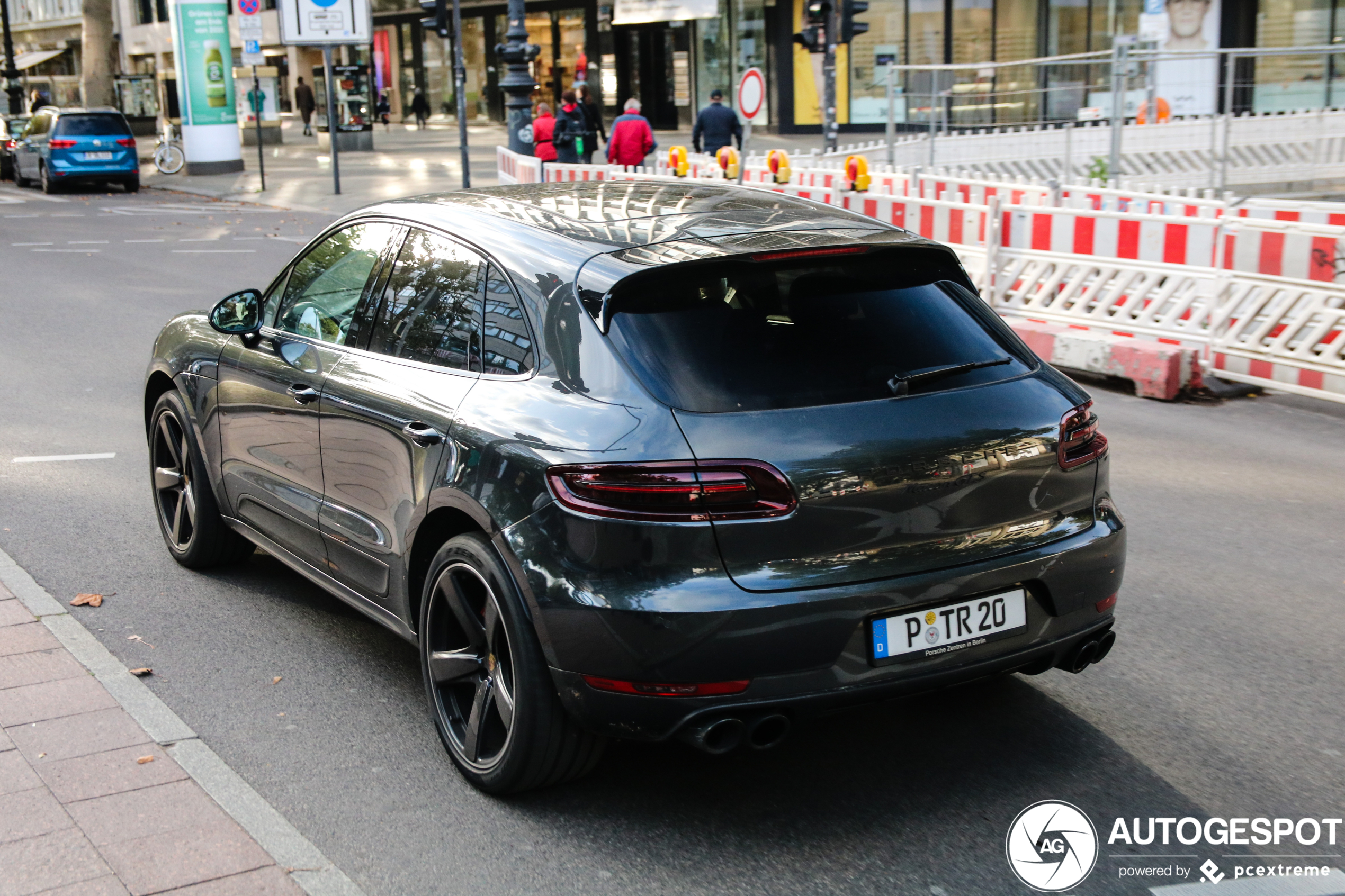 Porsche 95B Macan GTS