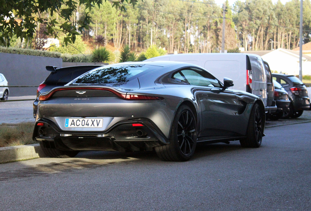 Aston Martin V8 Vantage 2018