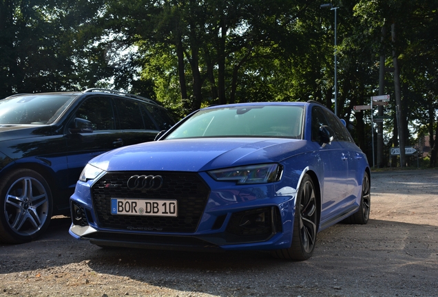 Audi RS4 Avant B9