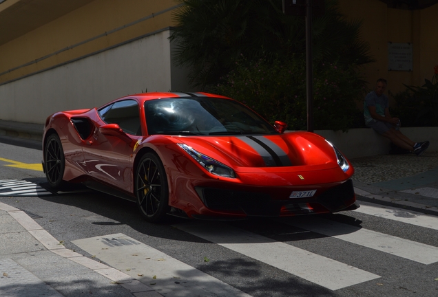 Ferrari 488 Pista