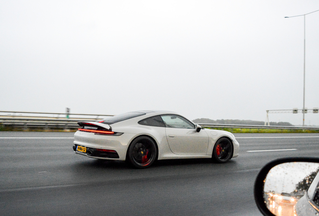 Porsche 992 Carrera 4S