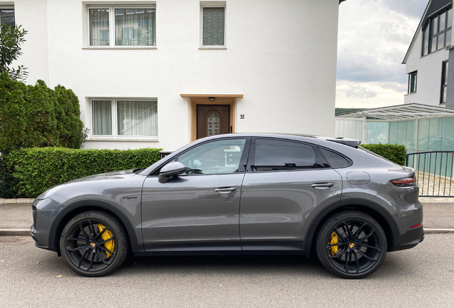 Porsche Cayenne Coupé Turbo S E-Hybrid