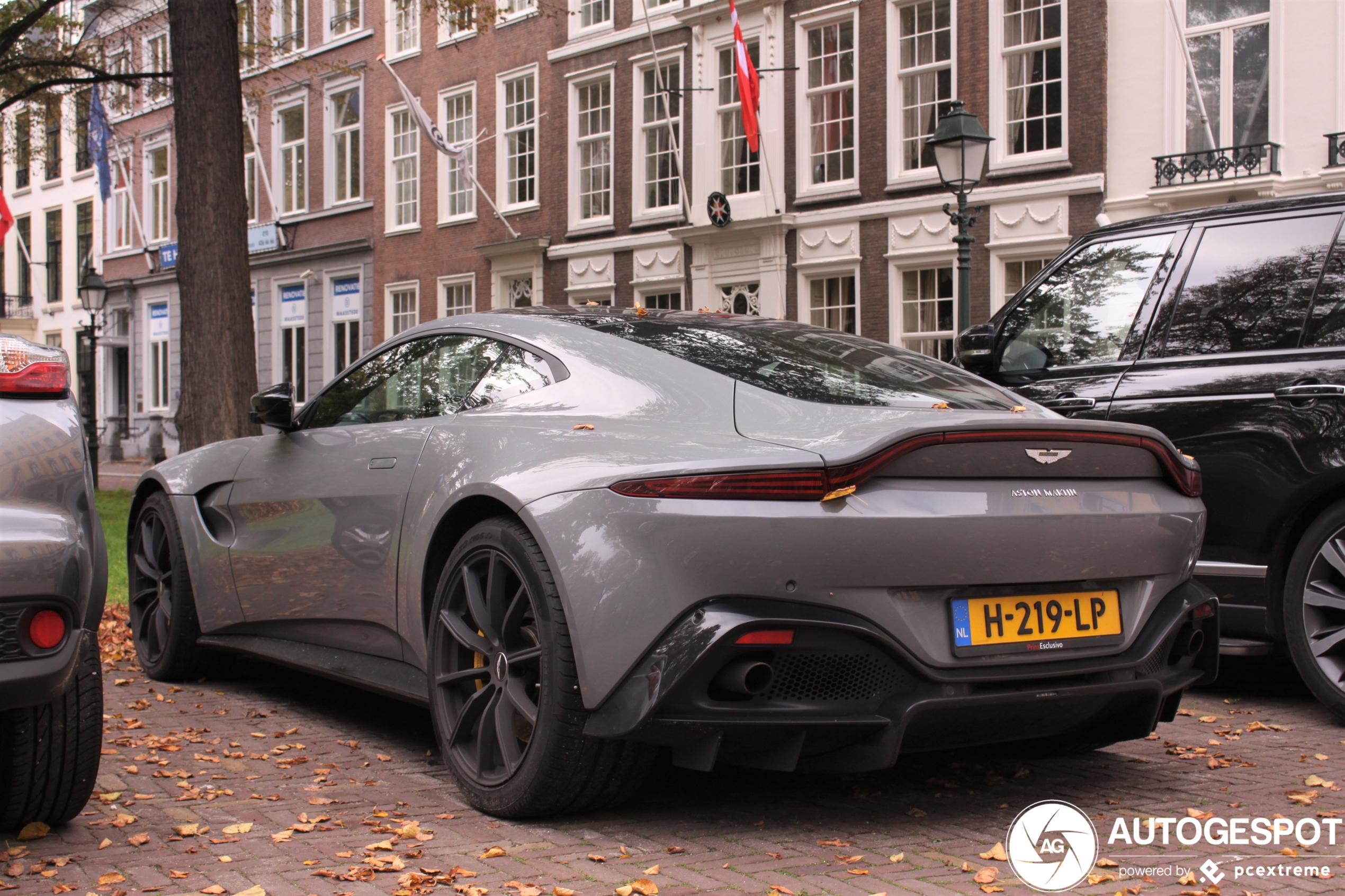 Aston Martin V8 Vantage 2018